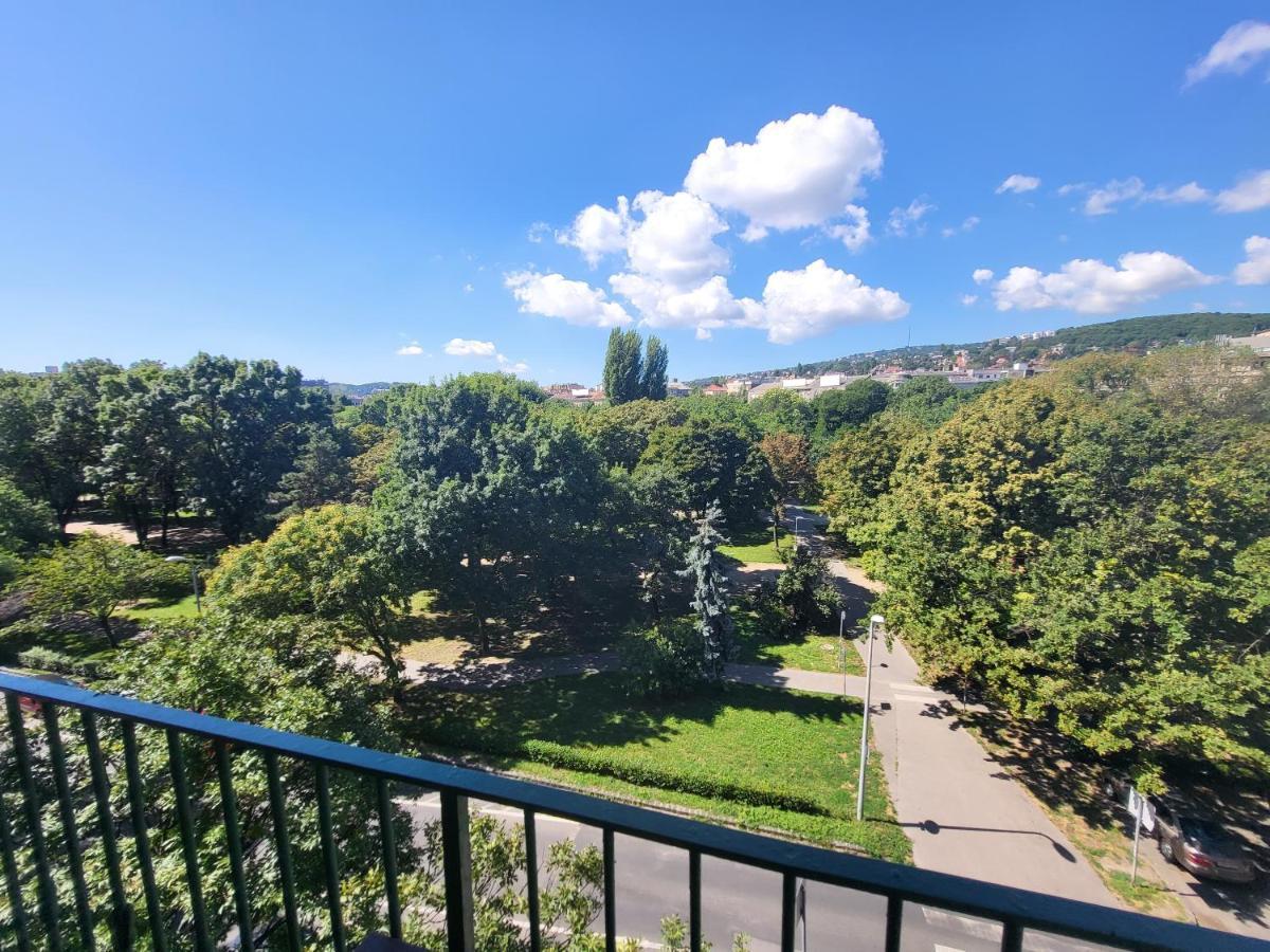 Apartamento Sunny Panorama Flat Near Castle With Balcony